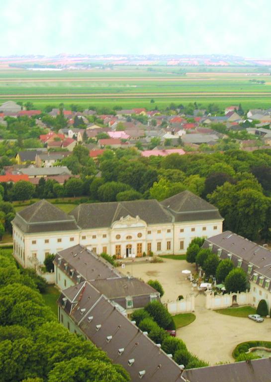 Knappenstoeckl Halbturn Buitenkant foto